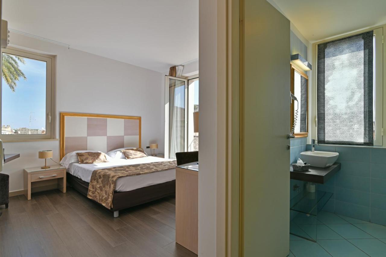 Hotel Le Chevalier ตาออร์มินา ภายนอก รูปภาพ