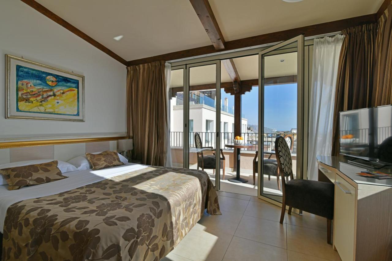 Hotel Le Chevalier ตาออร์มินา ภายนอก รูปภาพ